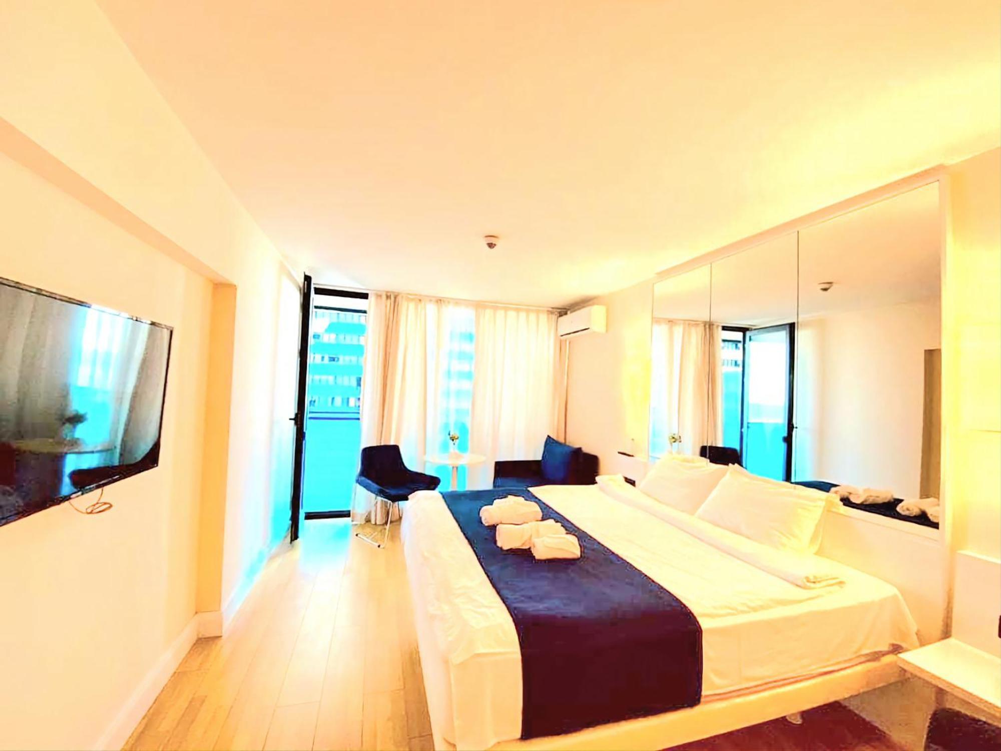 Orbi City A D Appartement Batoemi Buitenkant foto