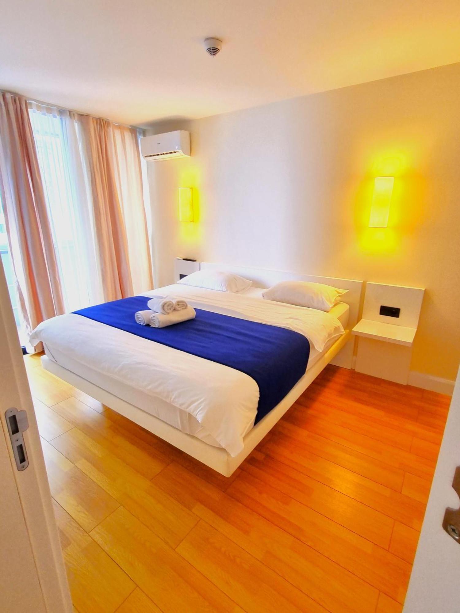 Orbi City A D Appartement Batoemi Buitenkant foto