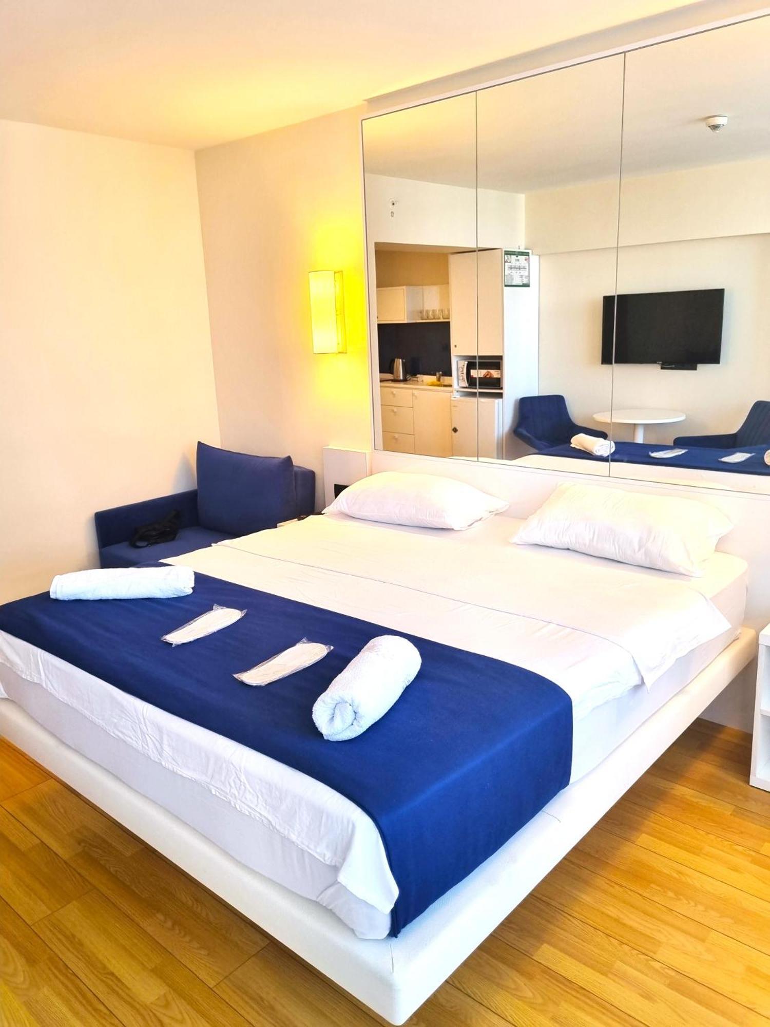 Orbi City A D Appartement Batoemi Buitenkant foto