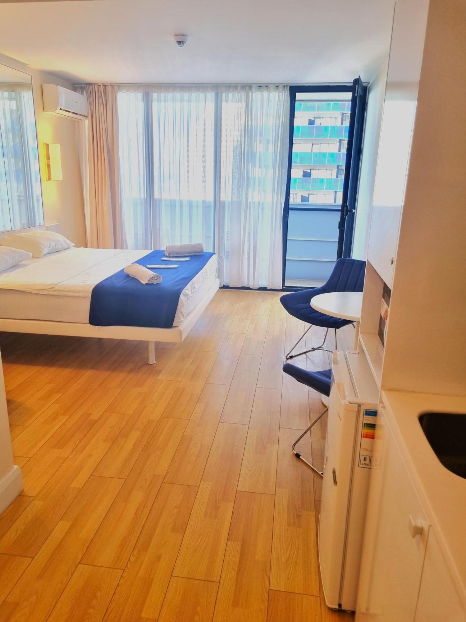 Orbi City A D Appartement Batoemi Buitenkant foto