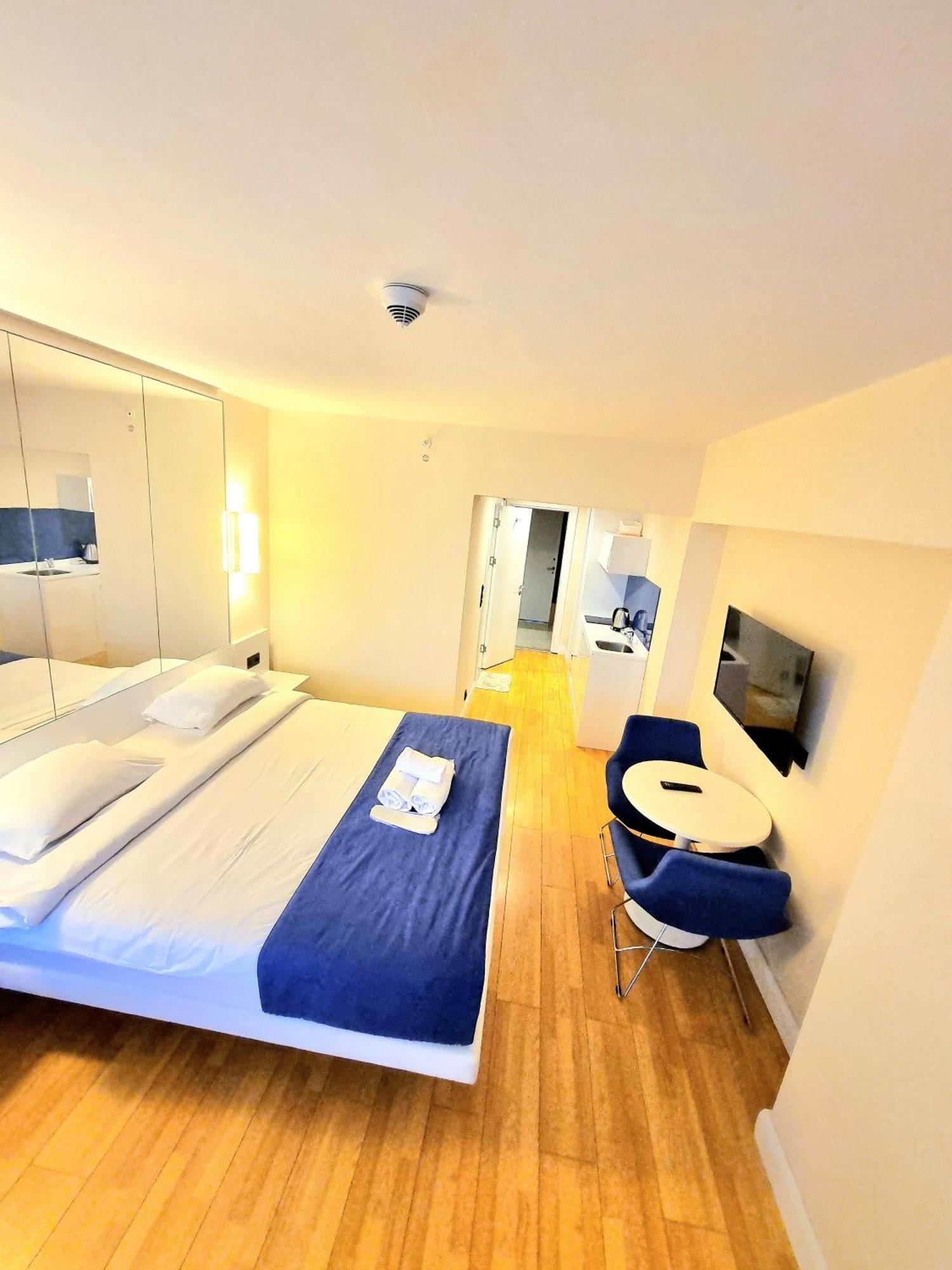 Orbi City A D Appartement Batoemi Buitenkant foto