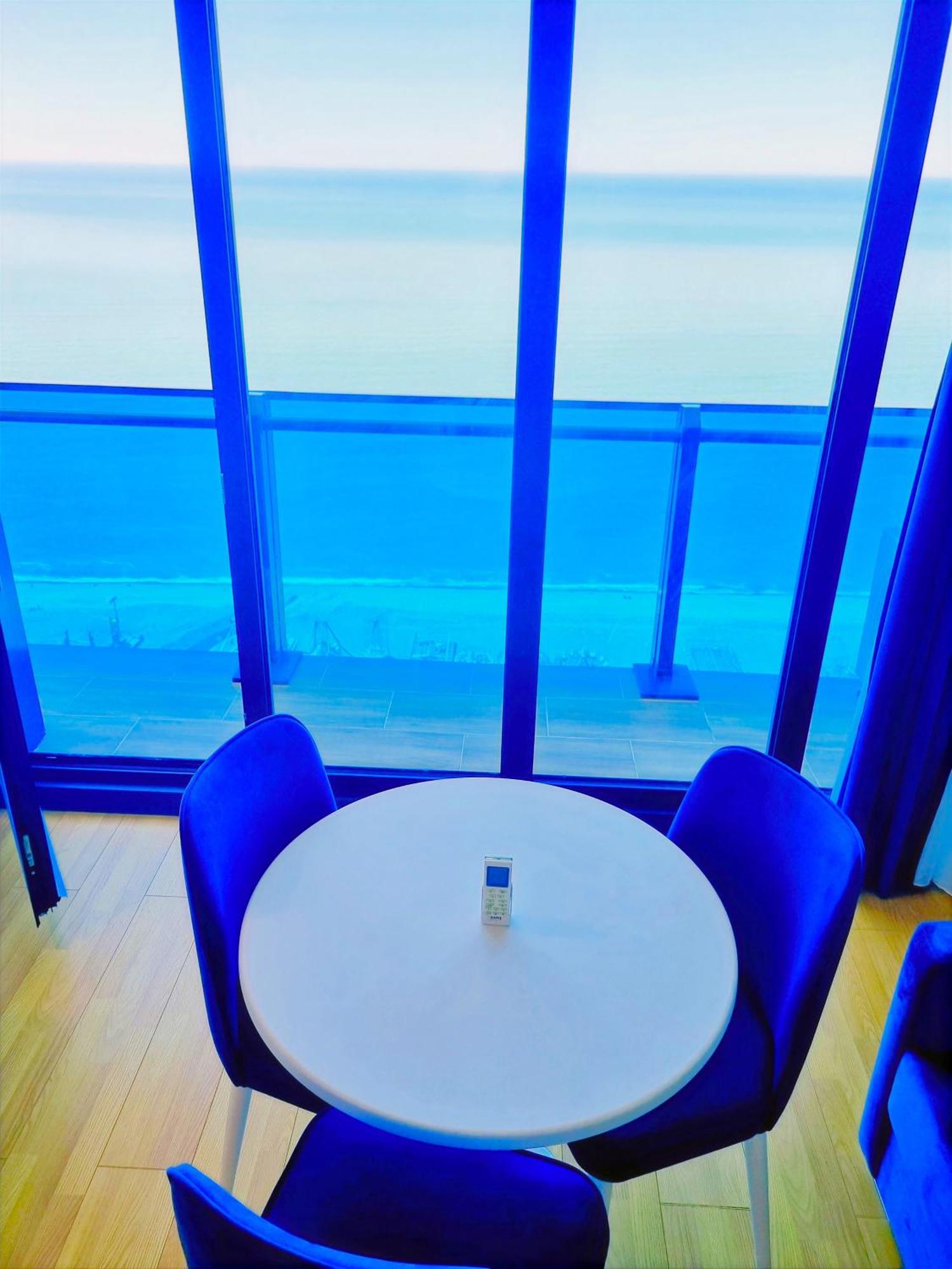 Orbi City A D Appartement Batoemi Buitenkant foto