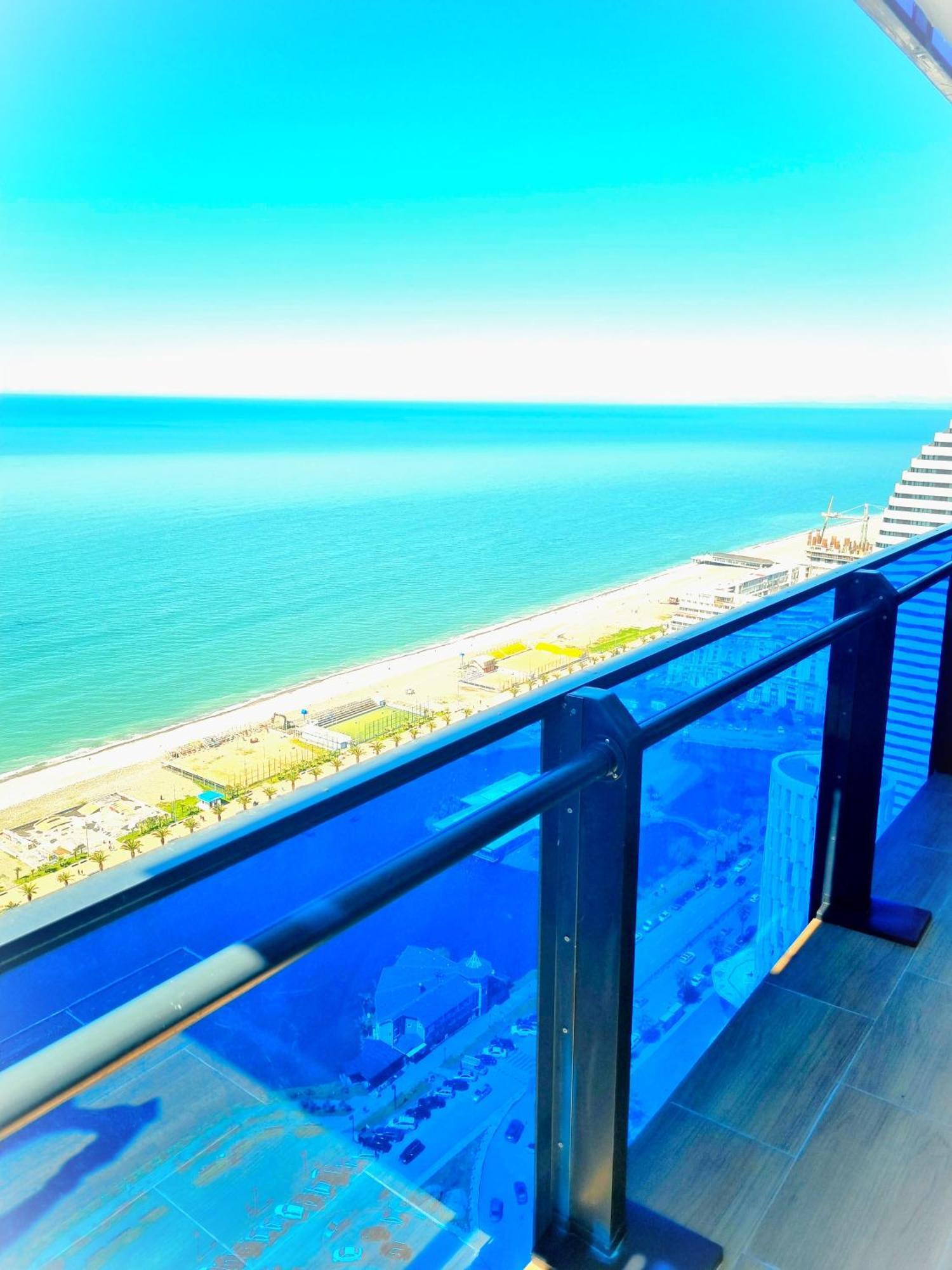 Orbi City A D Appartement Batoemi Buitenkant foto